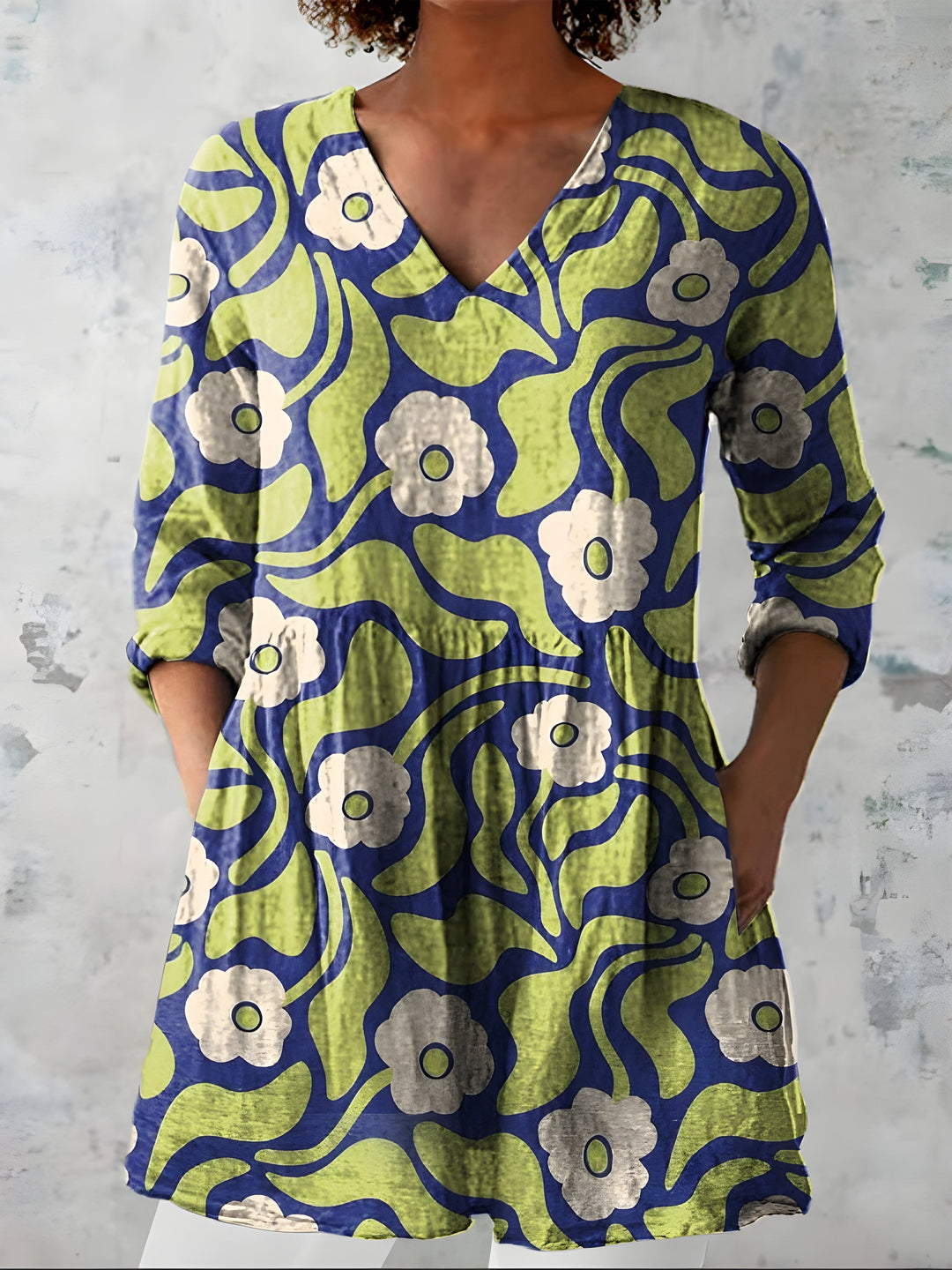Willa | Long Blouse with V-Neck