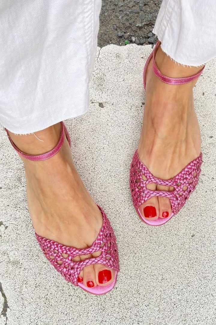 Isadora™ | Golden Woven Sandals